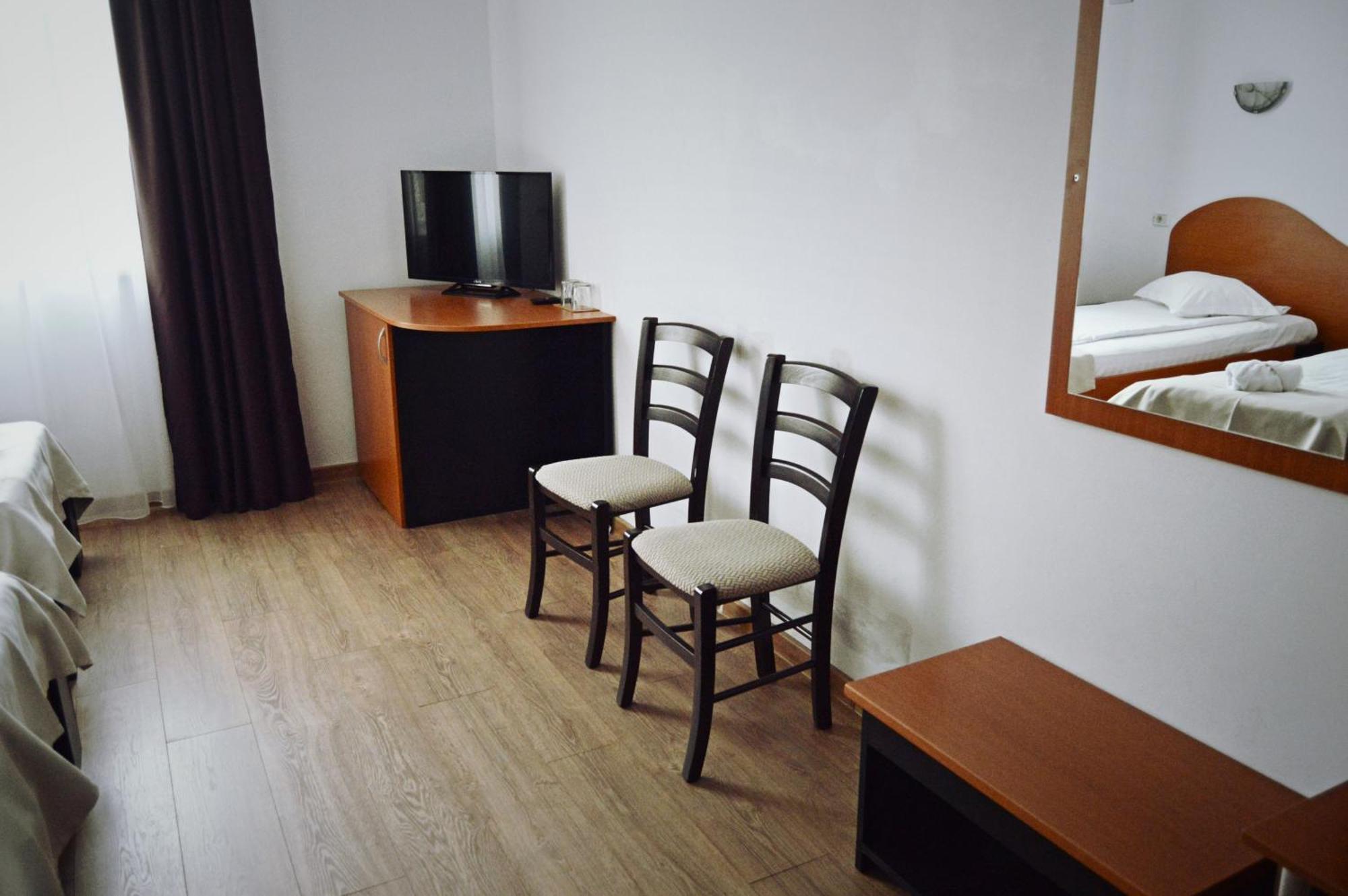 Pension Delia Gardens Timisoara Exterior photo